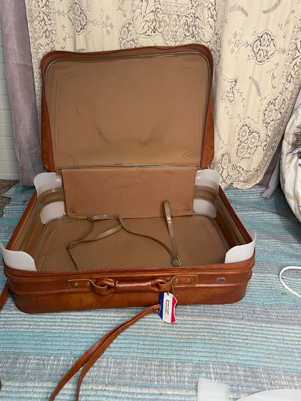 American Tourister coolest medium